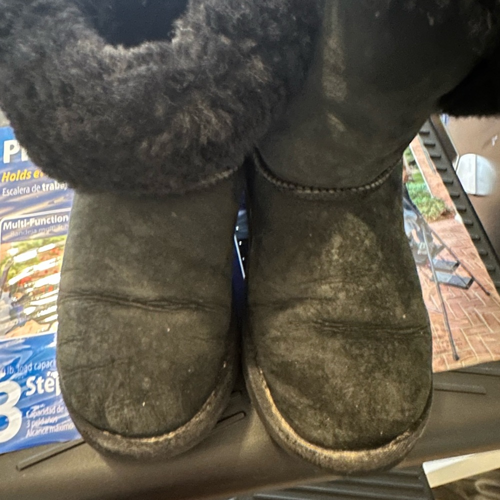 Black Ugg Boots